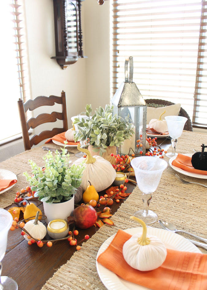 NEUTRAL GLAM FALL TABLE