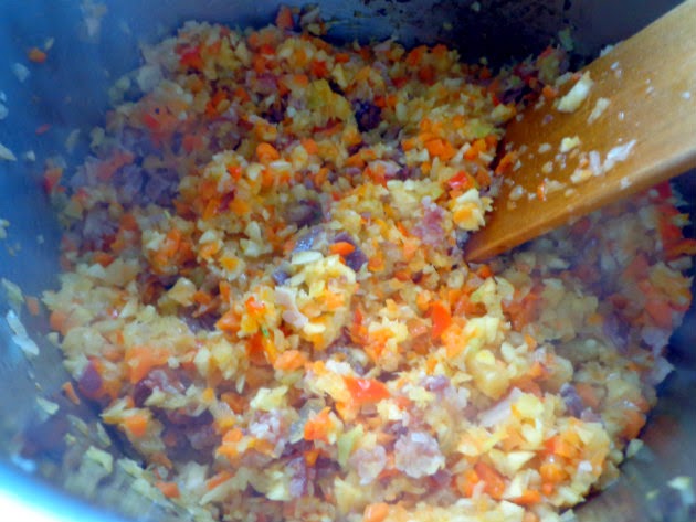 Croatian tripe by Laka kuharica: Add the onion, garlic, celery root, carrot, bell pepper and pancetta and sauté 