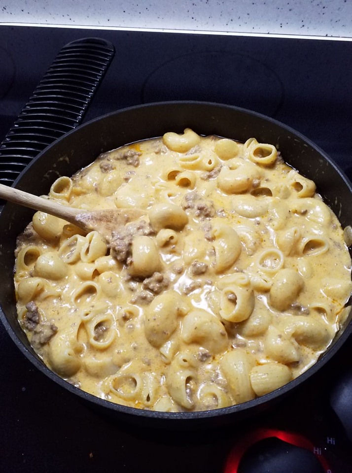THE FOOD OF LOVE One Pot Hamburger Helper Knockoff