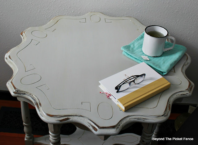 table top details stand out with MinWax stain