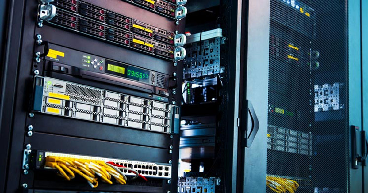 Perbedaan Antara Public Cloud vs Private Cloud vs Hybrid Cloud