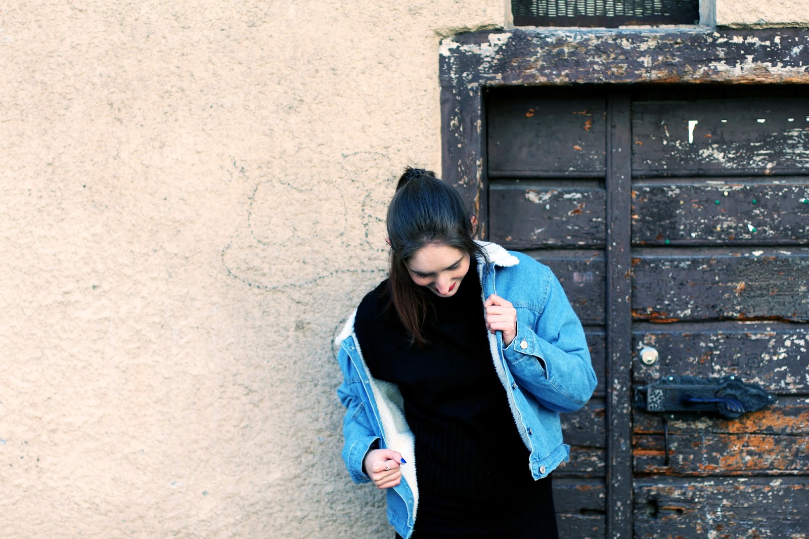 denim jacket zaful swiss fashion blogger spring trend taking pictures