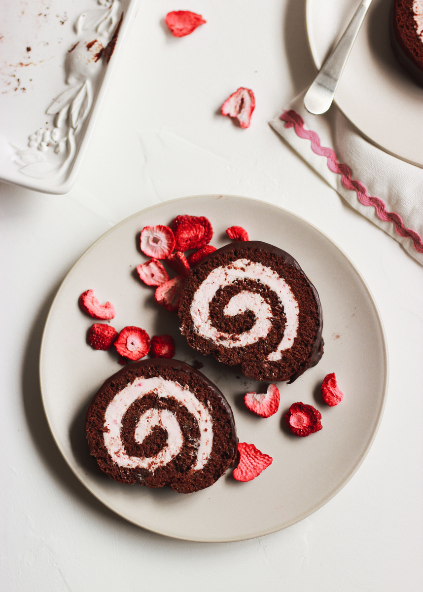 Chocolate Strawberry Cake Roll - Confessions of a Confectionista