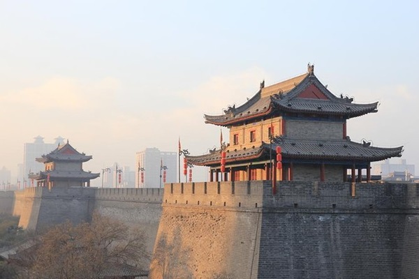 กำแพงเมืองซีอาน (Xi’an City Wall) @ www.viator.com