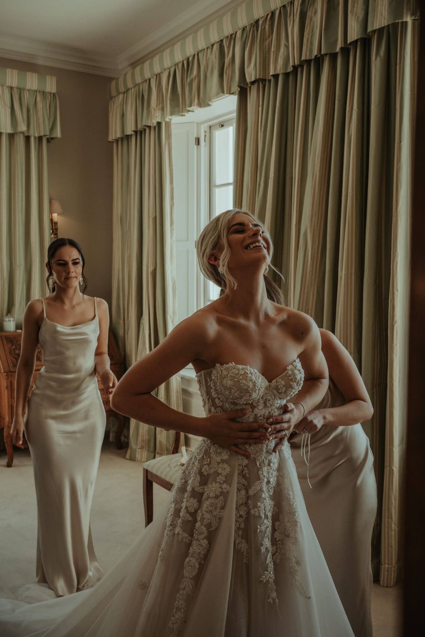 shannon stent photography stunning fraser gallop estate bridal gowns venue floral design