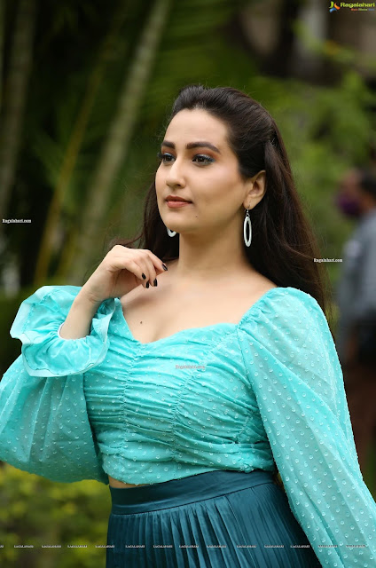 Latest Pics of Telugu Anchor Manjusha in Aqua Blue Dress Actress Trend Latest Pics of Telugu Anchor Manjusha in Aqua Blue Dress Actress Trend