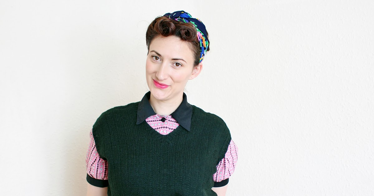 The Butterfly Balcony: Knit It - Women's Land Army Pullover