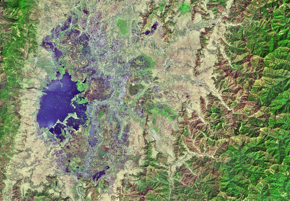 Спутниковые снимки Индии. Индия с космоса. Спутниковые снимки Land Индия. Филиппины фото со спутника.