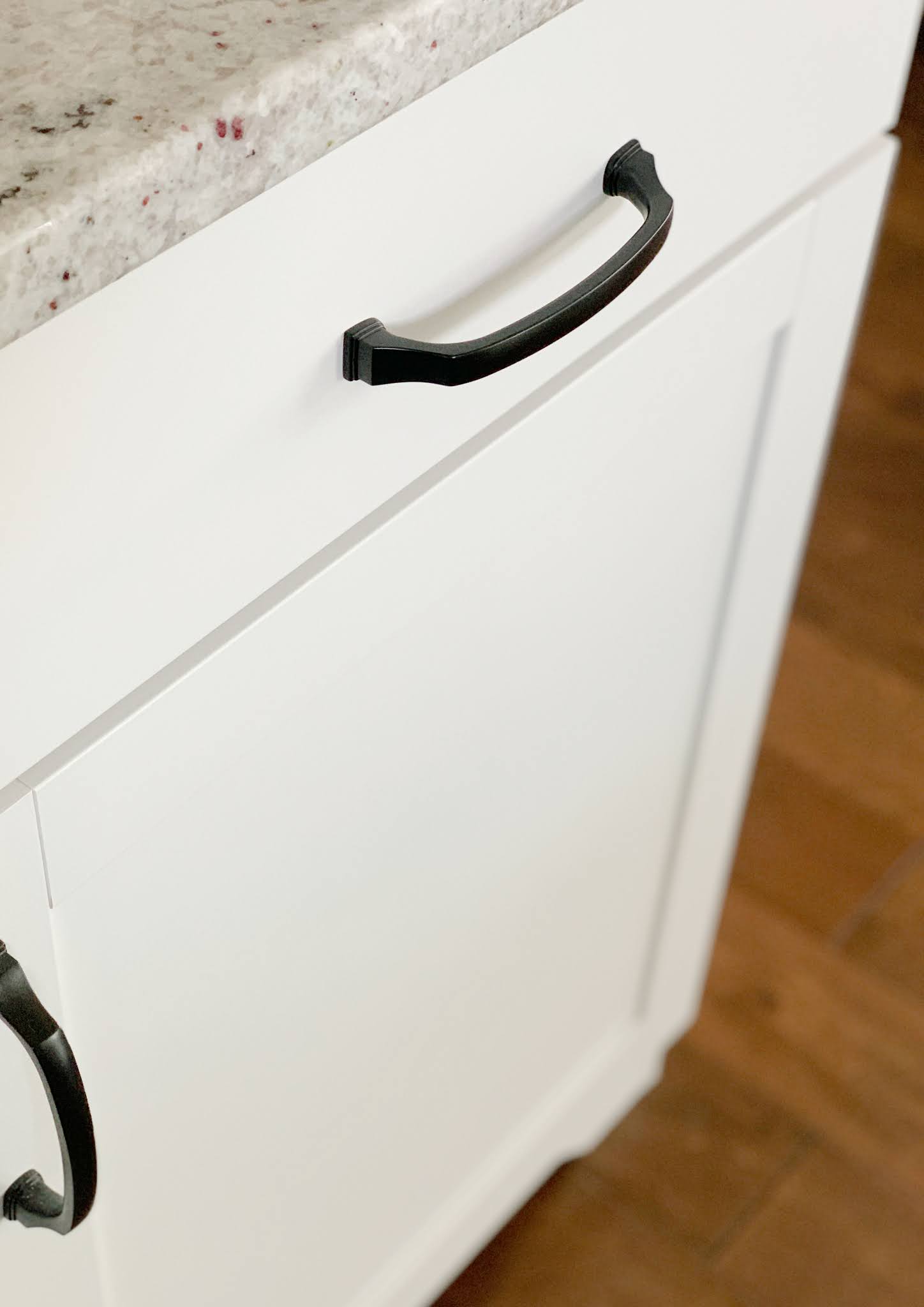 How to Spray Paint Kitchen Hardware Thrifty Decor Chick