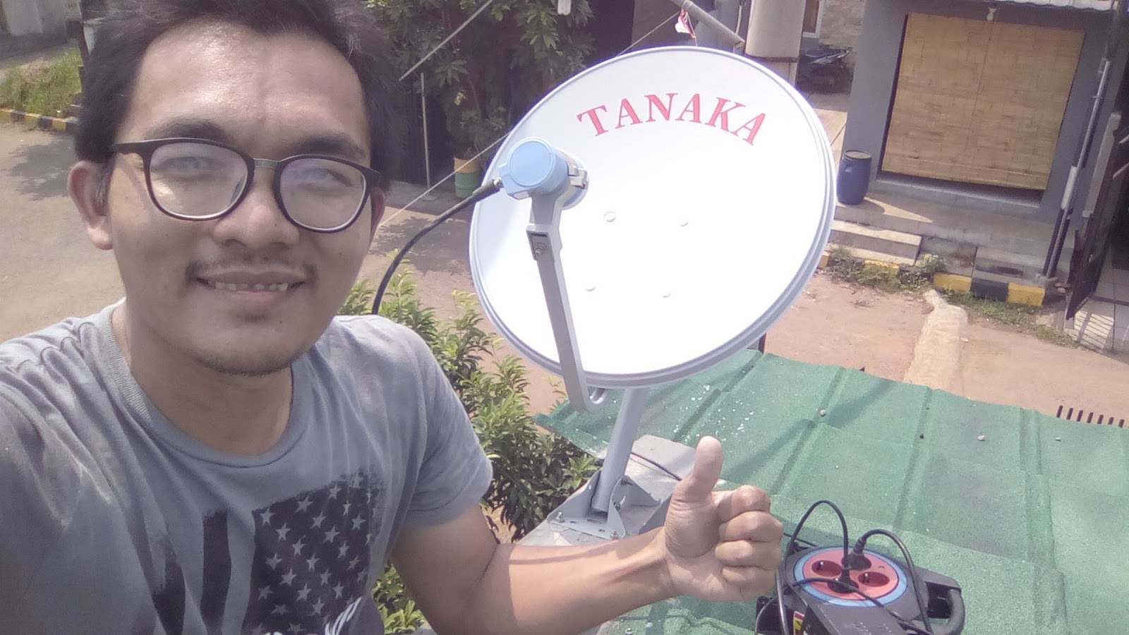 Pasang Parabola Mini Bebas Iuran Ninmedia di Cibinong