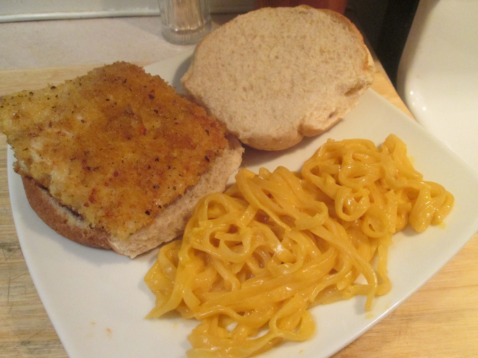 Diab2Cook Panko Crusted Orange Roughy Fish Sandwich w/ Cheddar Cheese