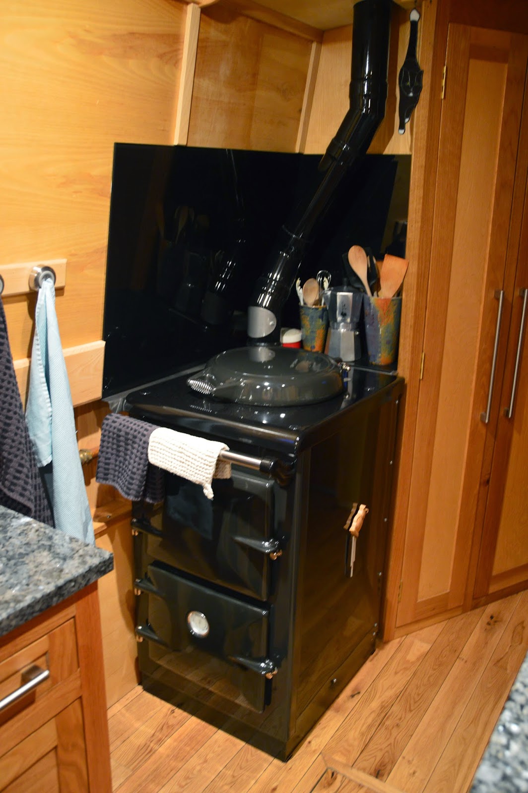 Narrowboat Mervyn May 2015