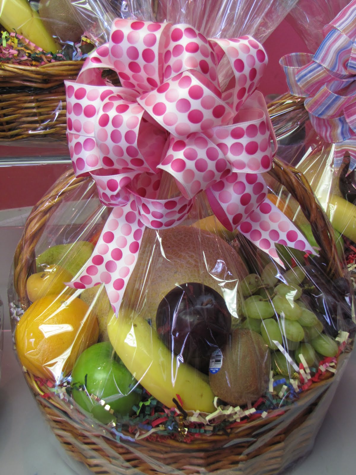 Savvy Gifts Have you seen our fruit baskets?