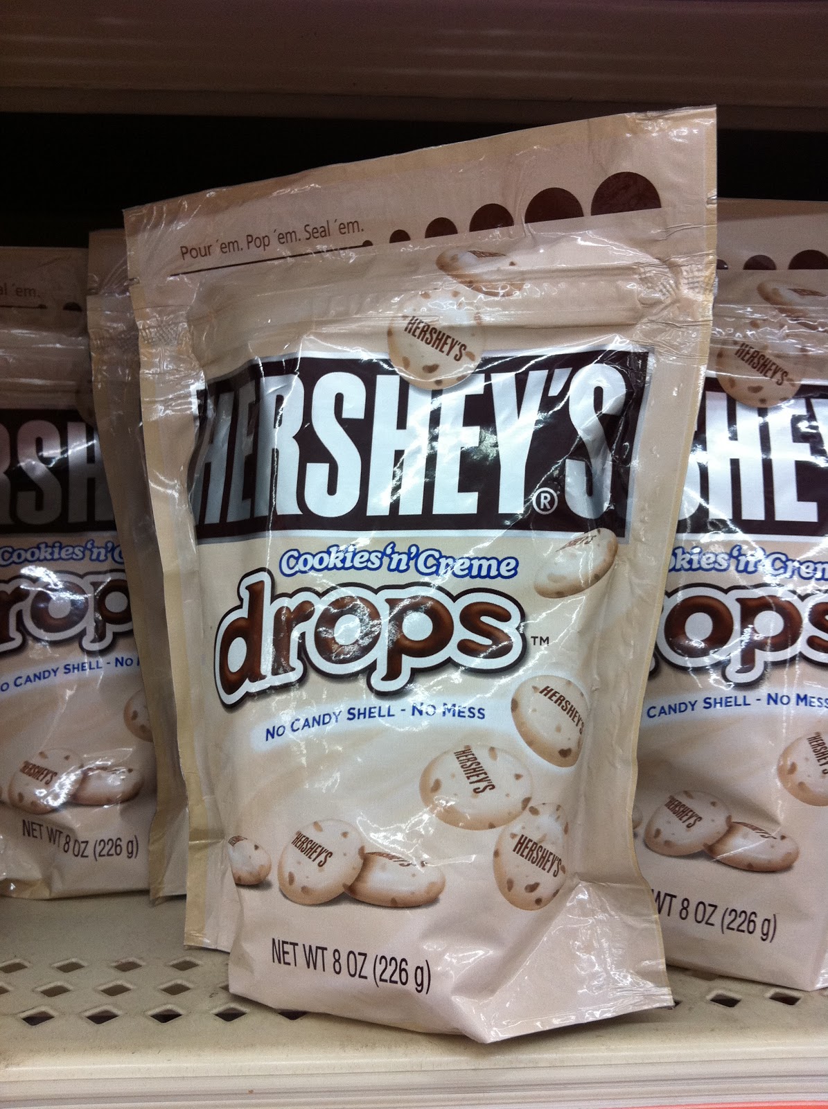 Creamfarfalle Last Day in Shanghai (Walmart Visit & Local Chinese Food!