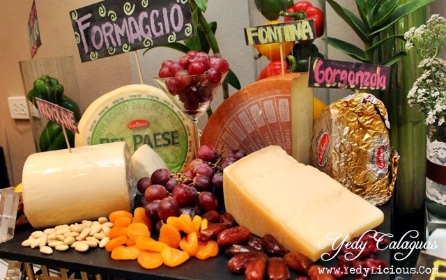 Formaggio / Cheeses at Italian Buffet at Oakroom Restaurant