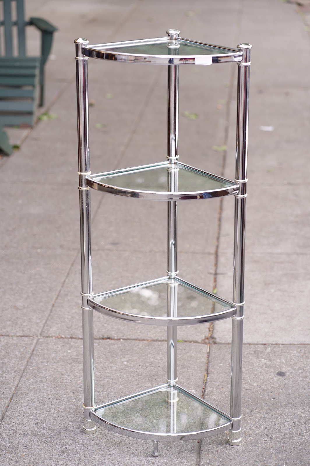 UHURU FURNITURE & COLLECTIBLES SOLD 98757 Modern Chrome & Glass 47