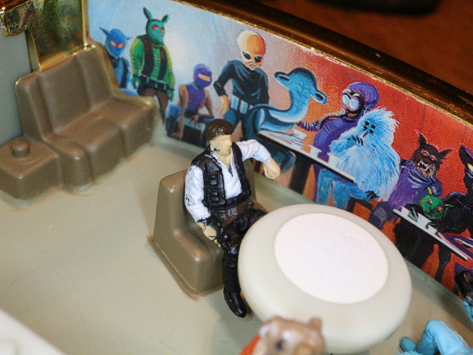 Hasbro Star Wars Cantina Bar Action Figure Set