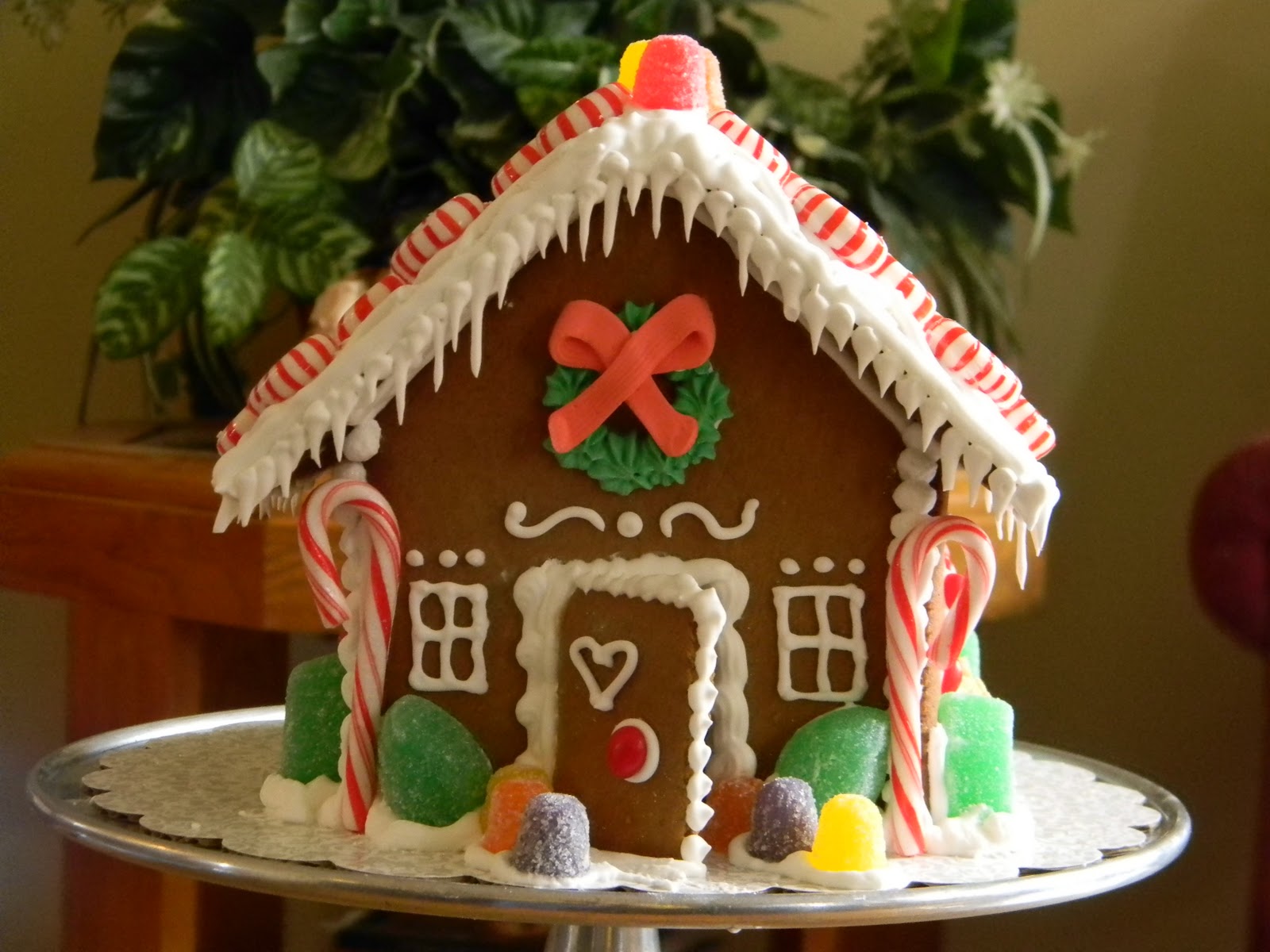 Colette's Cookies & Cakes Gingerbread Houses for sale Christmas 2011