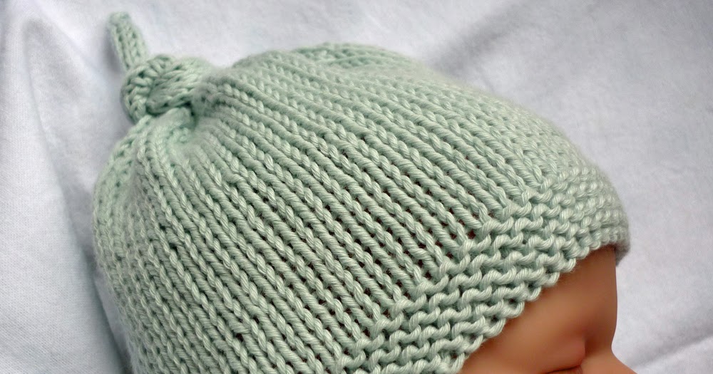 Mack and Mabel Free Knitting Pattern Baby Hat with Top Knot