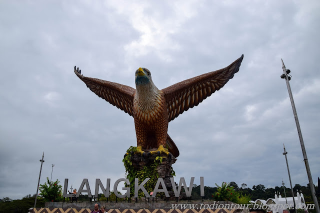 Die Adlerstatue in Kuah, der Hauptstadt Langkawis