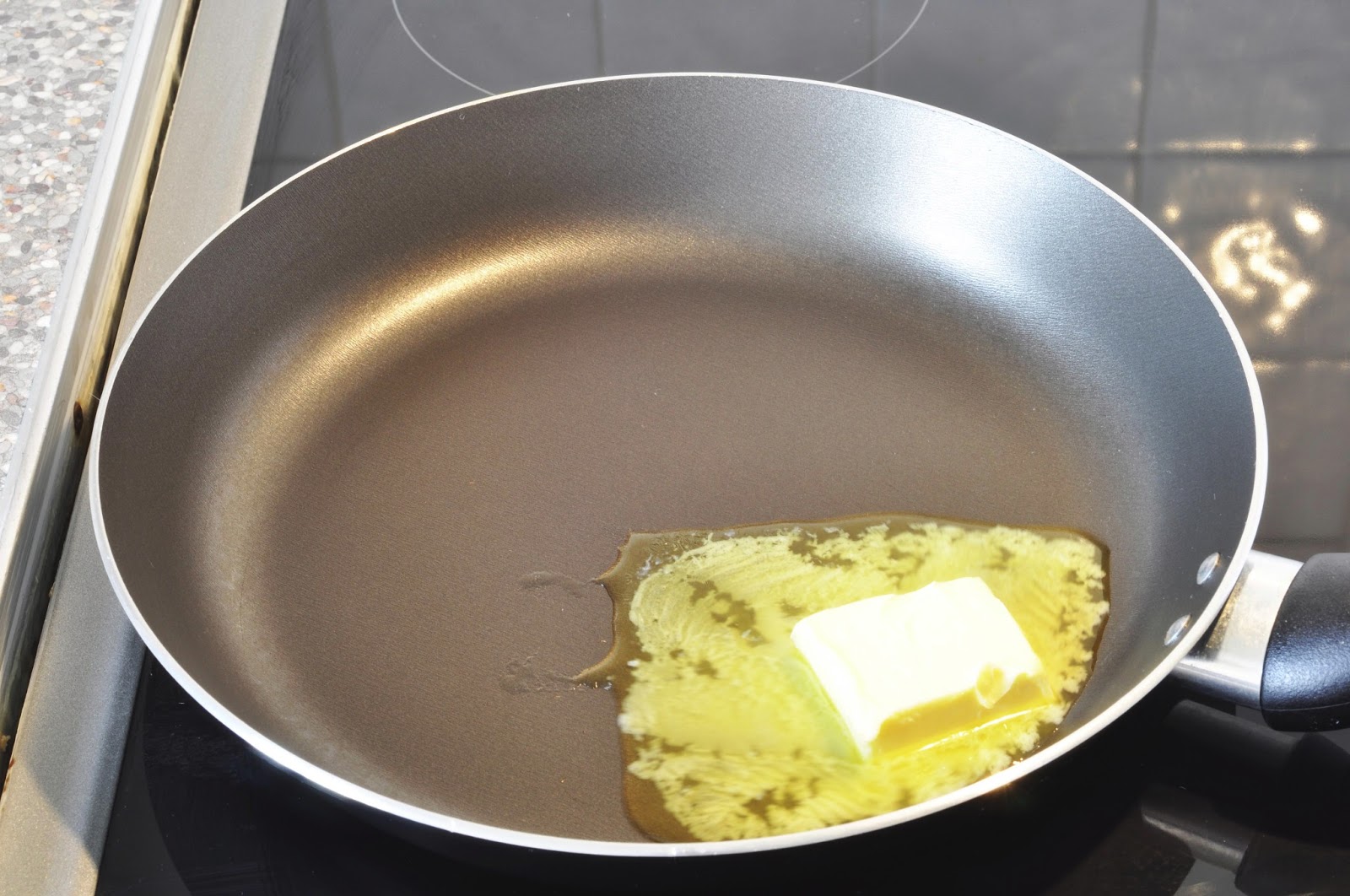 Simple Food Chicken Liver Pate with Red Wine and Brandy