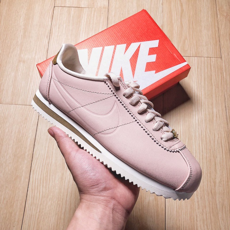 sharapova nike cortez
