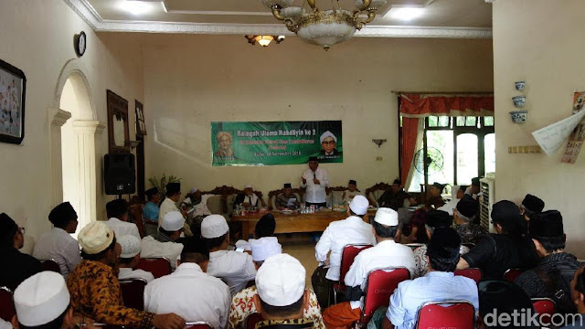 Ulama NU Serukan Digelar Muktamar Luar Biasa Pilih Rais Aam Ulama NU Serukan Digelar Muktamar Luar Biasa Pilih Rais Aam