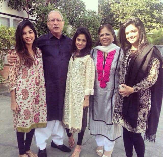 Sanam Jung's Sister Sonia Wedding - Ethereal Pictures of Three Sisters Sanam Jung's Sister Sonia Wedding - Ethereal Pictures of Three Sisters