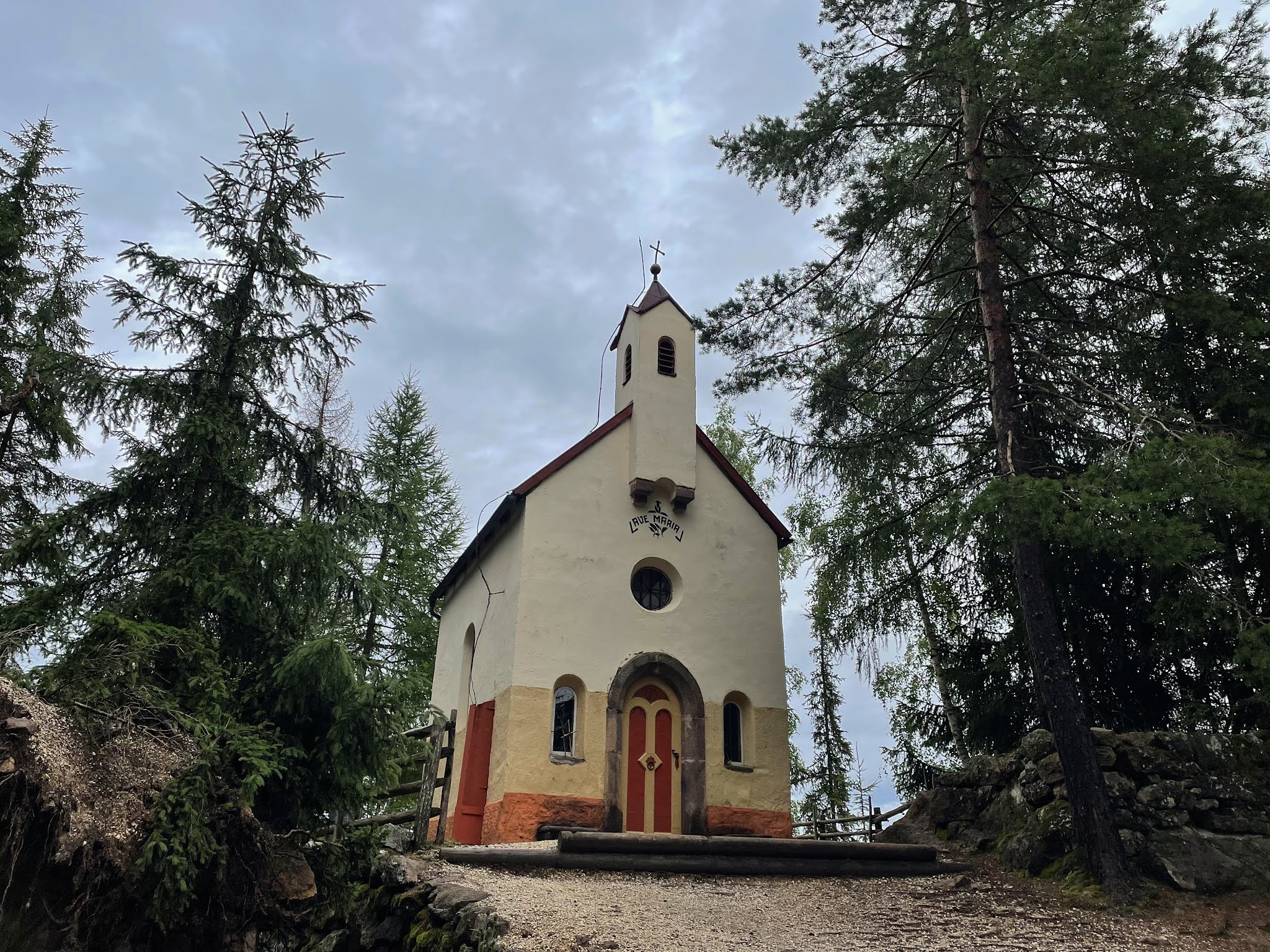 Facciamo un giro in centro? SANTUARIO DI PIETRALBA