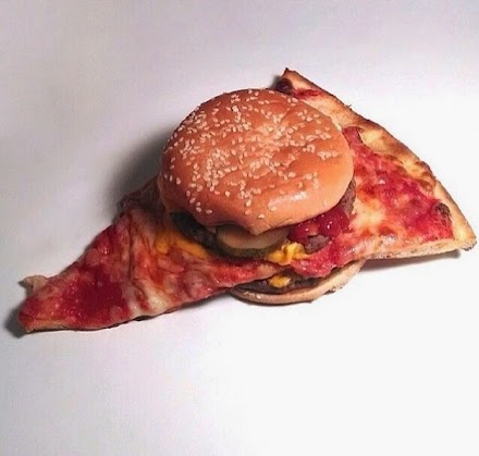 Das Bild des Tages - Der Pizza Burger | Fastfood Mashup