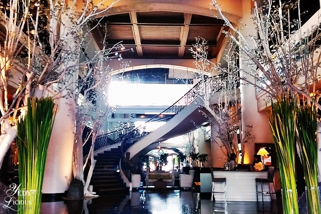 The Grand Lobby at Vivere Hotel Alabang
