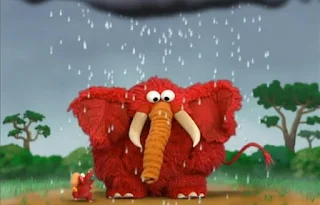 Dorothy imagines Elmo as a little mouse in nature getting clean and a big elephant. Sesame Street Elmo's World Bath Time Tickle Me Land
