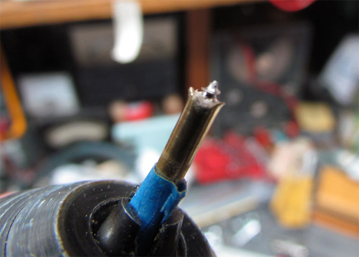 Removing Broken Guitar Tuner Screw Crawls Backward (When Alarmed)