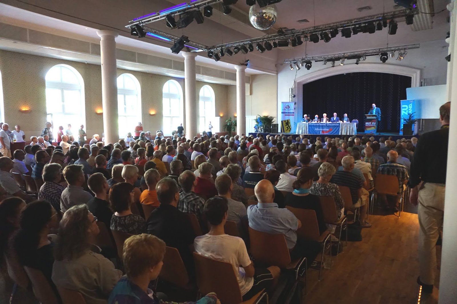 Neuigkeiten Aus Sachsen Heute Zwei Politische Veranstaltungen Auf