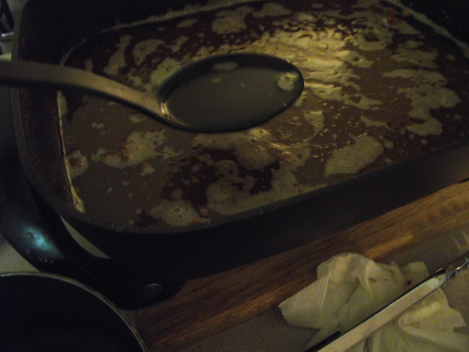 Smiley's Kitchen: Making Gravy - White Cream Gravy