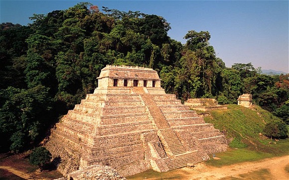 Orman piramitleri, Palenque, Mexico