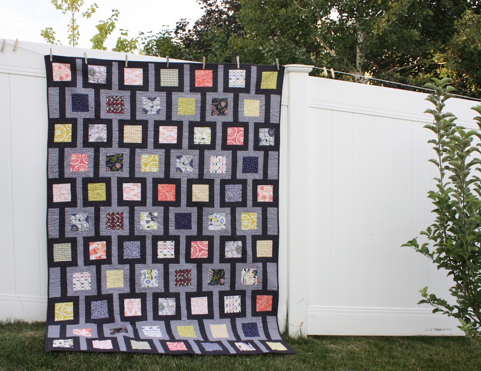 Modern Chain-Linked Quilt - Diary of a Quilter - a quilt blog