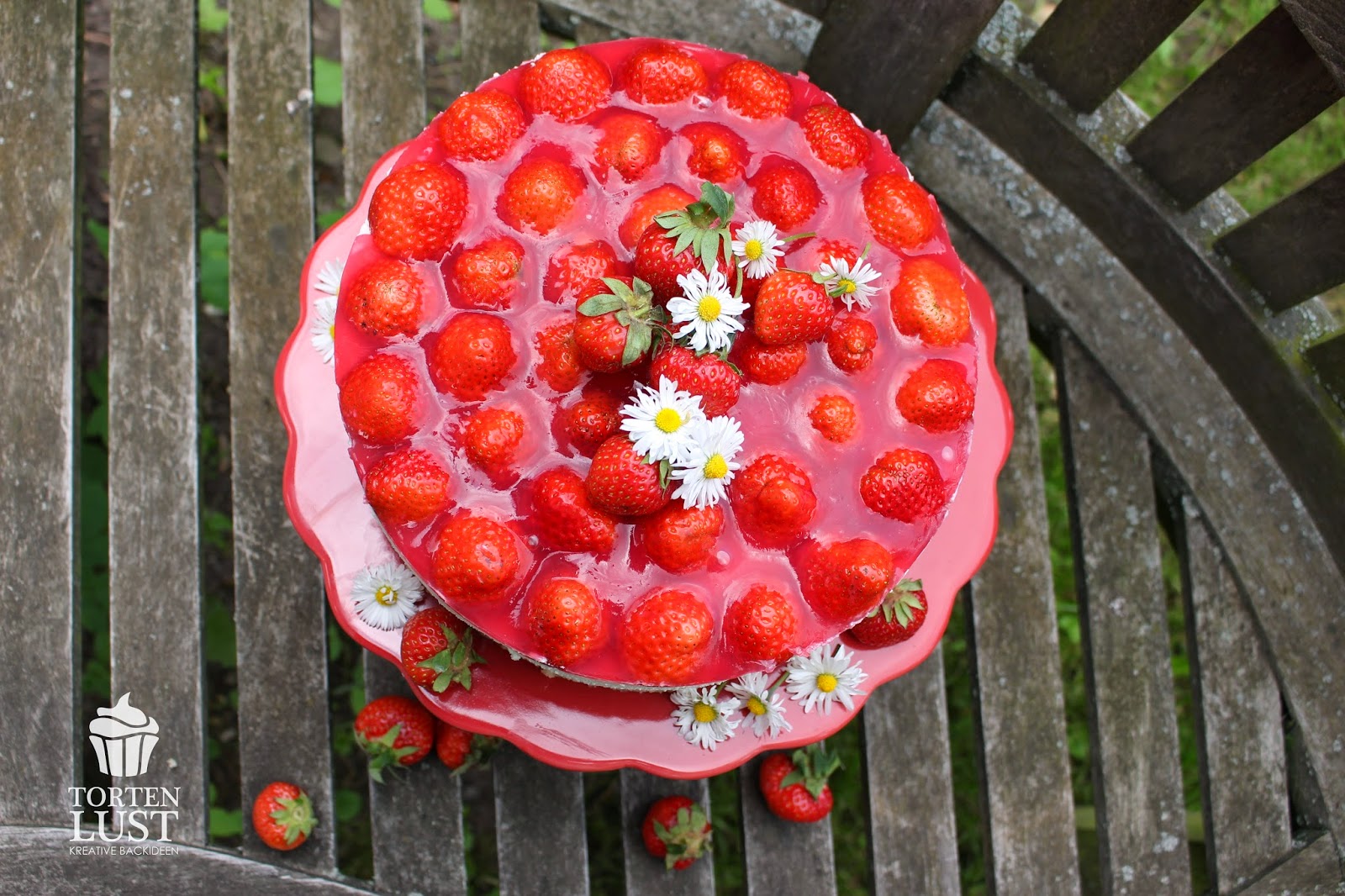 {Rezept} Erdbeer- Windbeutel-Torte