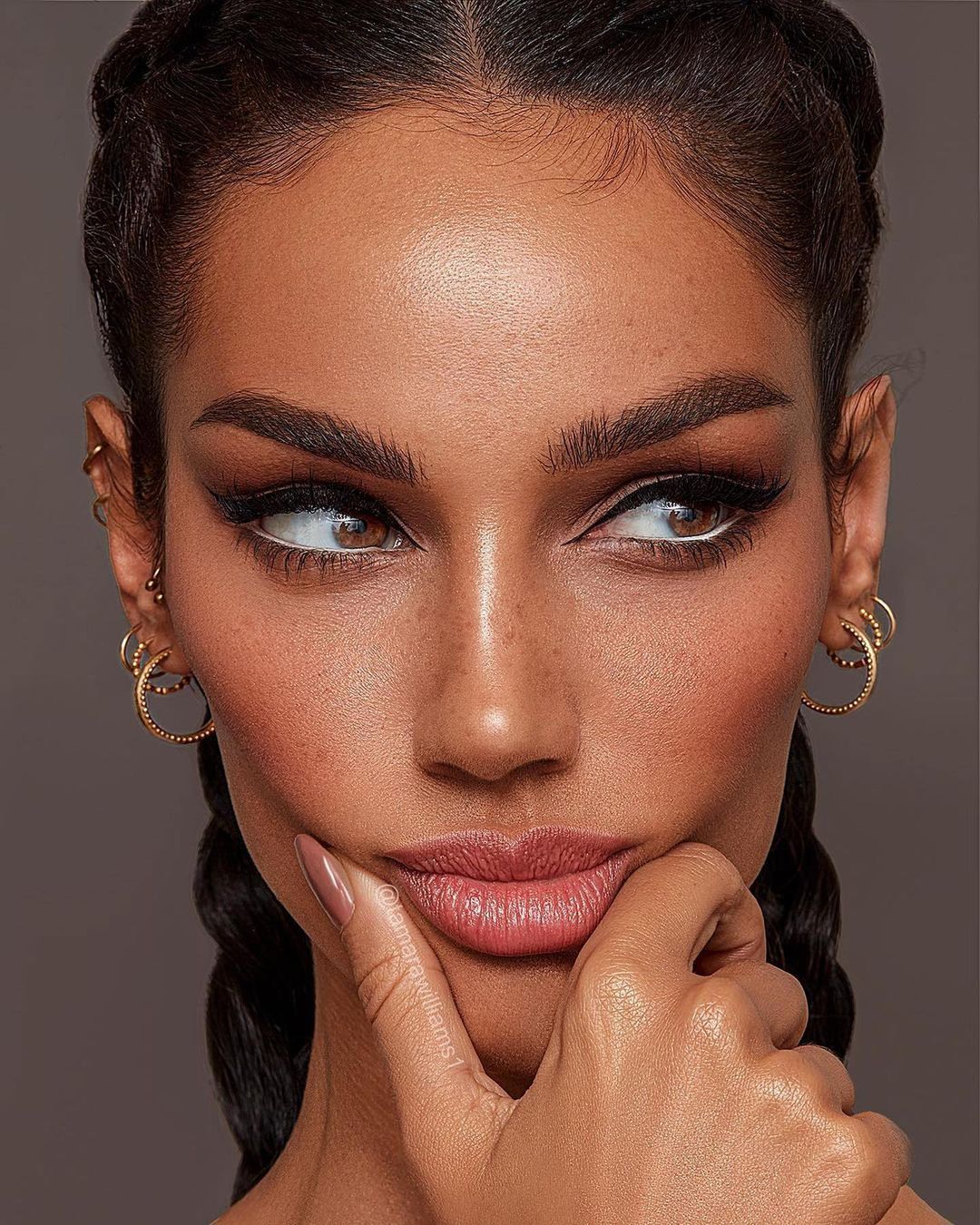 45 Magazine style makeup of the day