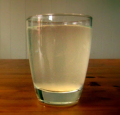 manfaat minum air jeruk nipis hangat