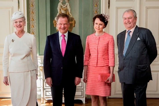 The Presidential couple of Finland was welcomed by the Danish Royal Family at the Copenhagen airport