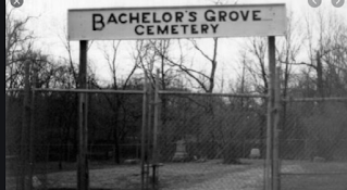 bachelor's grove cemetery entrance to bachelor's grove cemetery