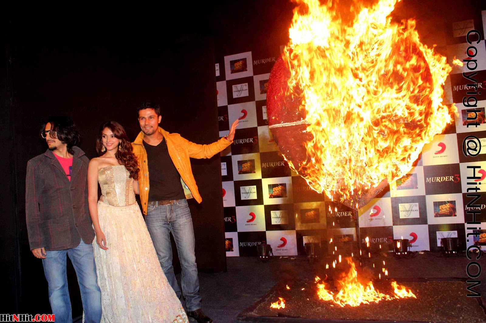 Murder 3 First Look HitNHiT.IN