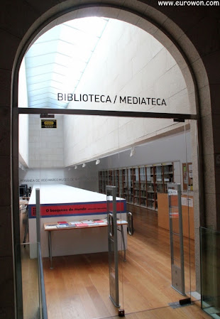 Biblioteca del MARCO en Vigo