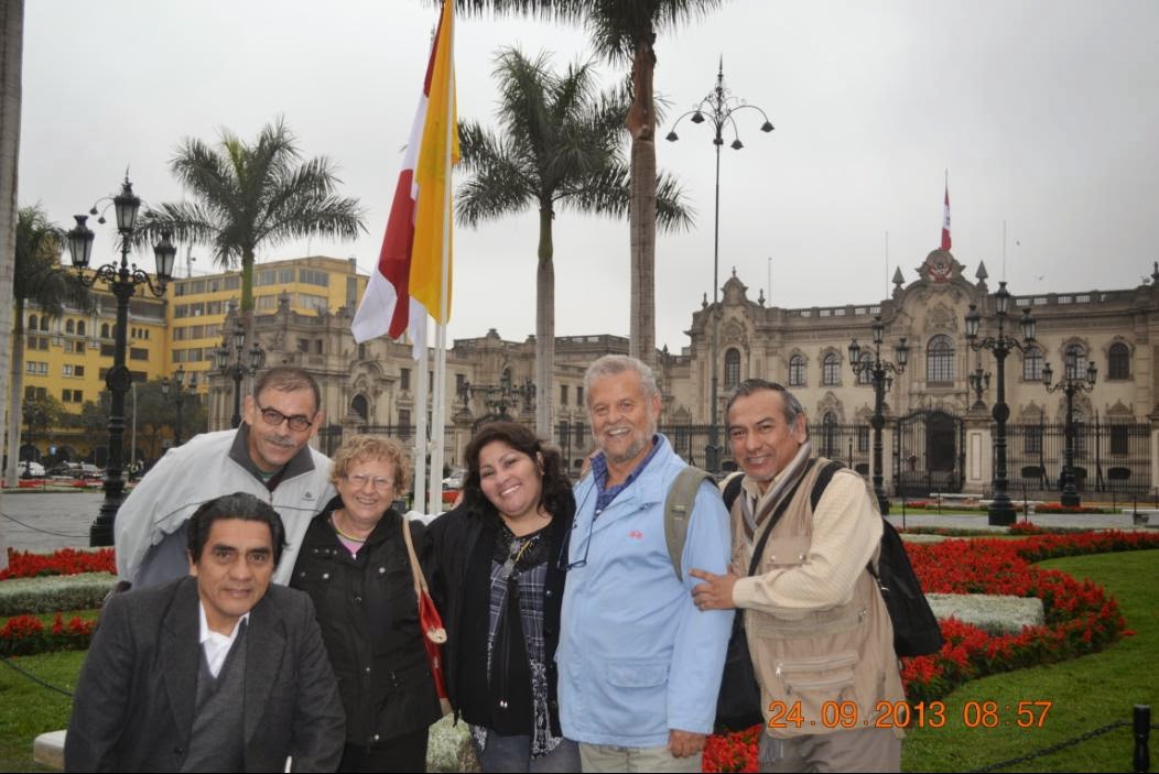 España y Perú abrazados en Poesía - Lima Perú