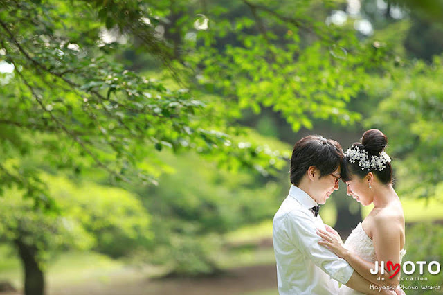 奈良公園でドレスで前撮り撮影