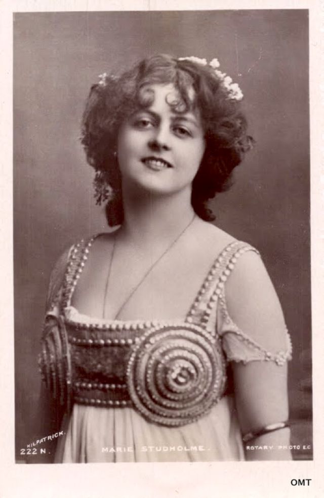 14 Fascinating Real Photo Postcards of Actresses from the Edwardian