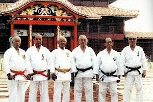 Maestros de Okinawa