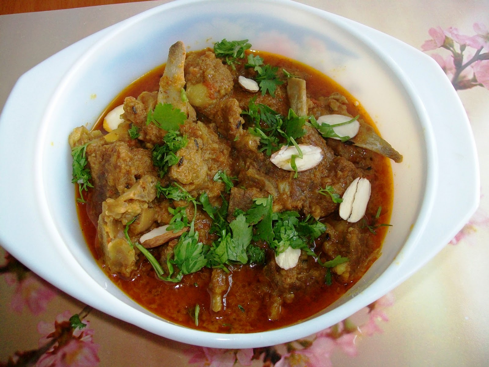 Lazeez Pakvaan ( Delicious Recipes from India): ROGANI MUTTON KORMA