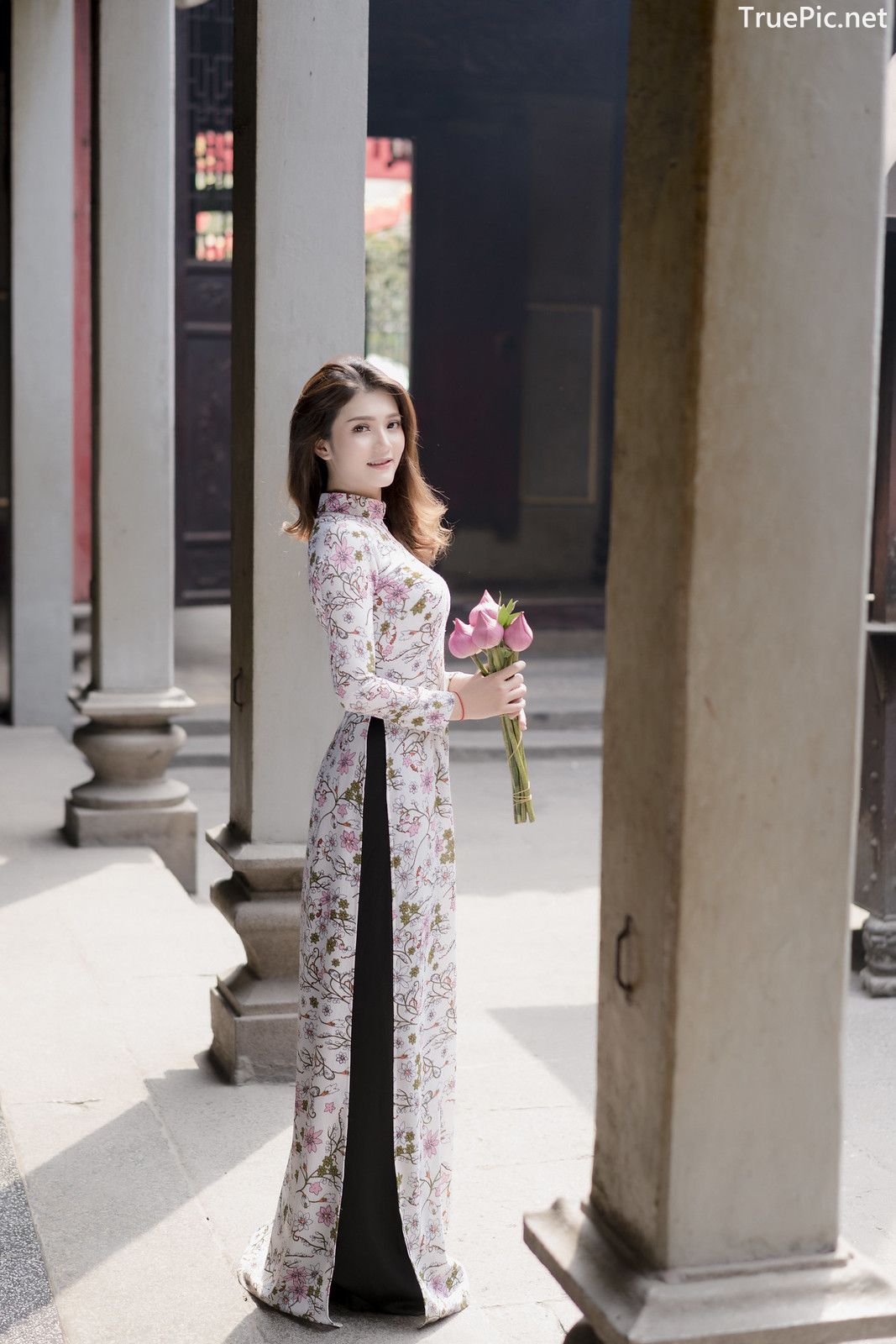 Image-Vietnamese-Beautiful-Girl-Ao-Dai-Vietnam-Traditional-Dress-by-VIN-Photo-1-TruePic.net- Picture-71